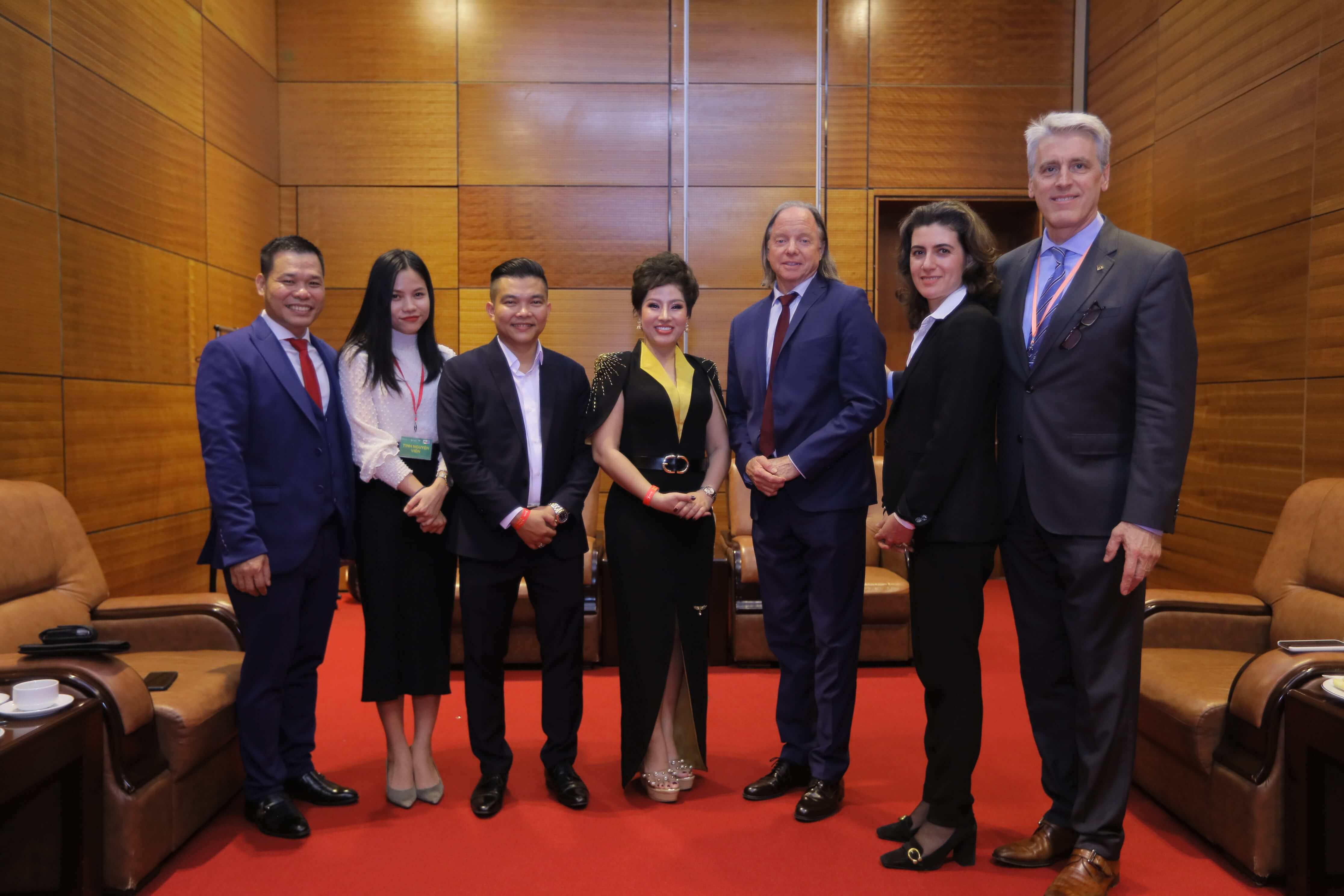 Tập Đoàn Bất Động Sản TLM Tài Trợ Kim Cương Cho Chương Trình Năng Đoạn Kim Cương Cấp Độ 5