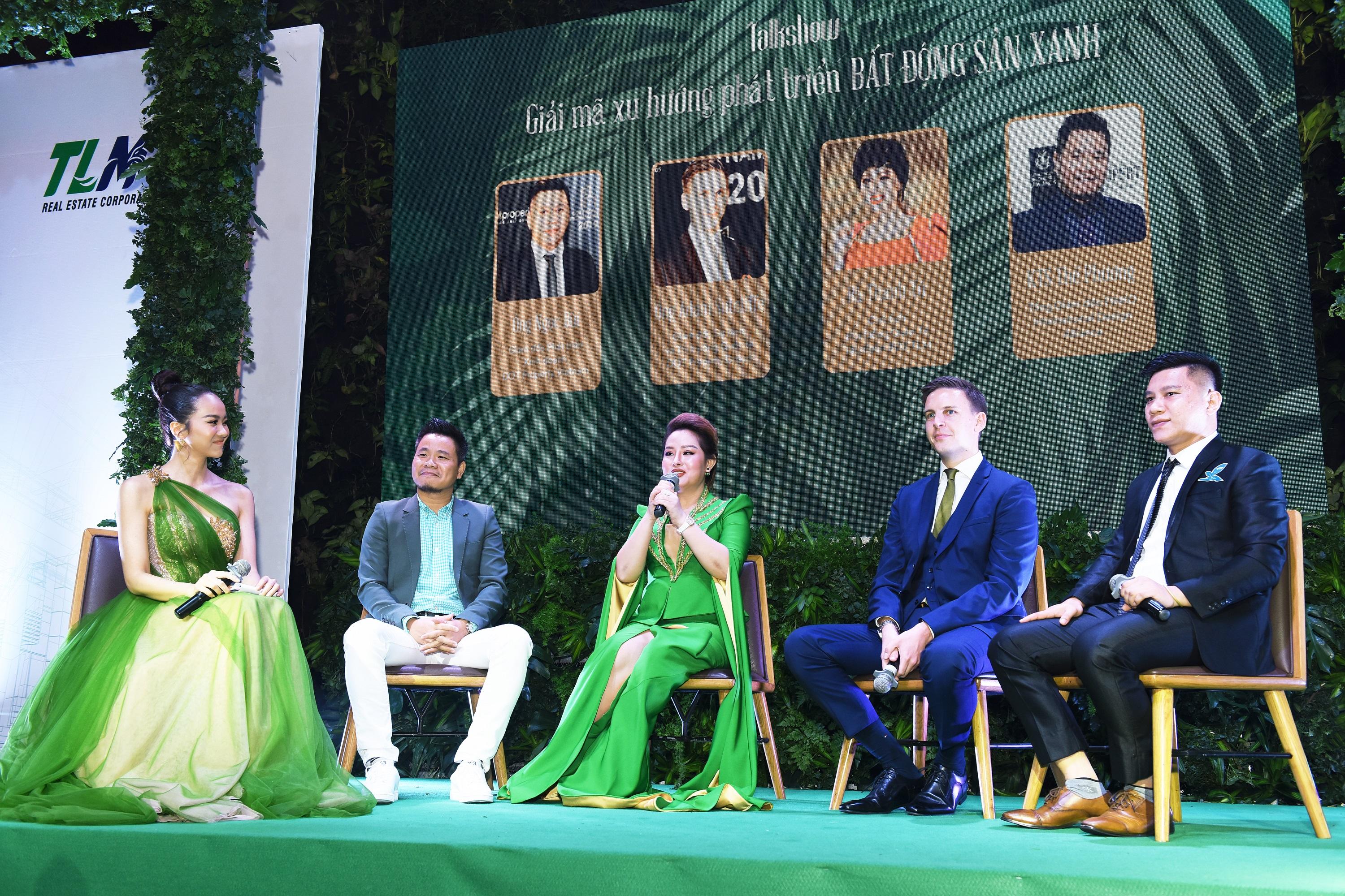 500 triệu đồng được trao cho quỹ Hiểu về trái tim tại sự kiện tri ân của Tập đoàn TLM